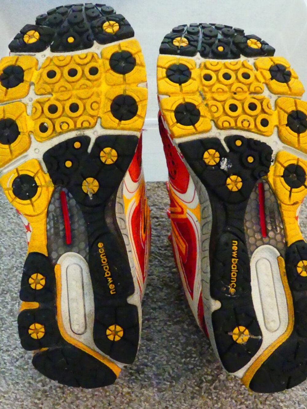 RUN DISNEY Minnie Mouse New Balance - Picture 3 of 3